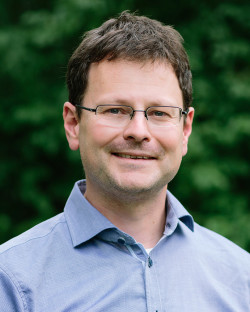 Dr. Marc Bornmann